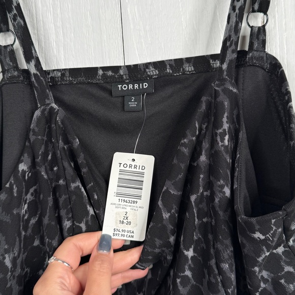 Torrid Dark Grey Leopard Mesh Midi Dress - Picture 5 of 8